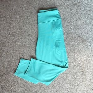 * Hylete Small NEW Mint Green Turquoise Athletic Capris